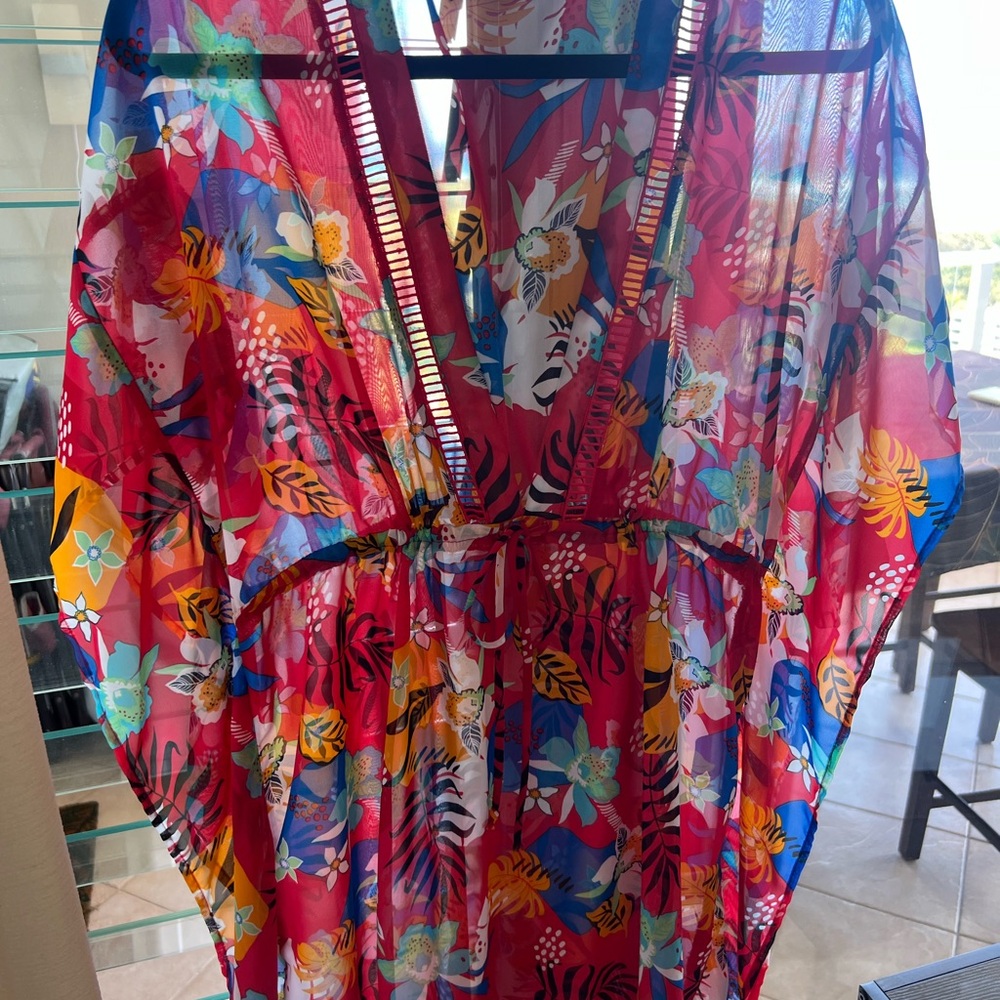 Miken Vibrant  floral swim cover up.NWOT